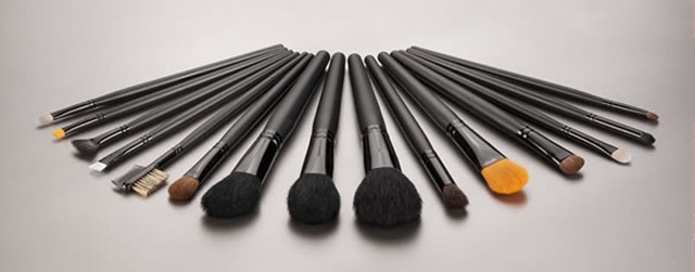 brochasdemaquillajecoastalscents